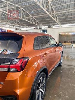 ميتسوبيشي أوتلاندر سبورت